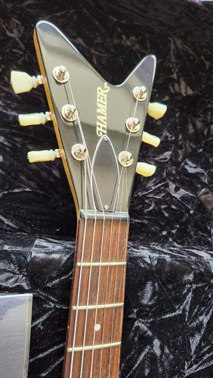 Selling my 1999 Hamer USA Futura Korina - For Sale - Wanted to Buy - PIF -  eBay & Other PSAs - Hamer Fan Club Message Center